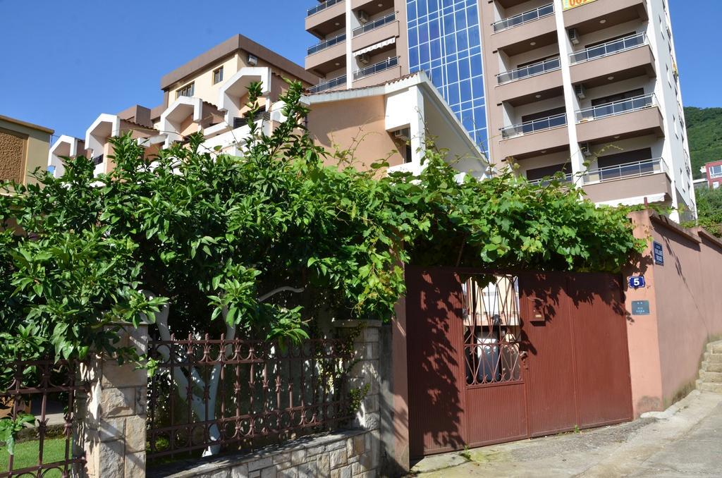 Mg Apartments And Rooms Budva Exterior foto